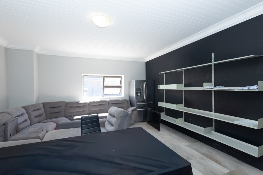 4 Bedroom Property for Sale in Ridgeworth Western Cape